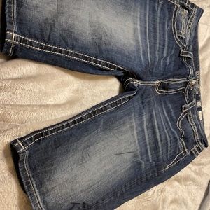 Miss Me curvy shorts size 32